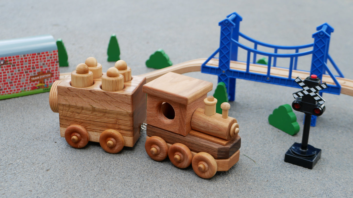Wooden Train with pin Passengers toy
