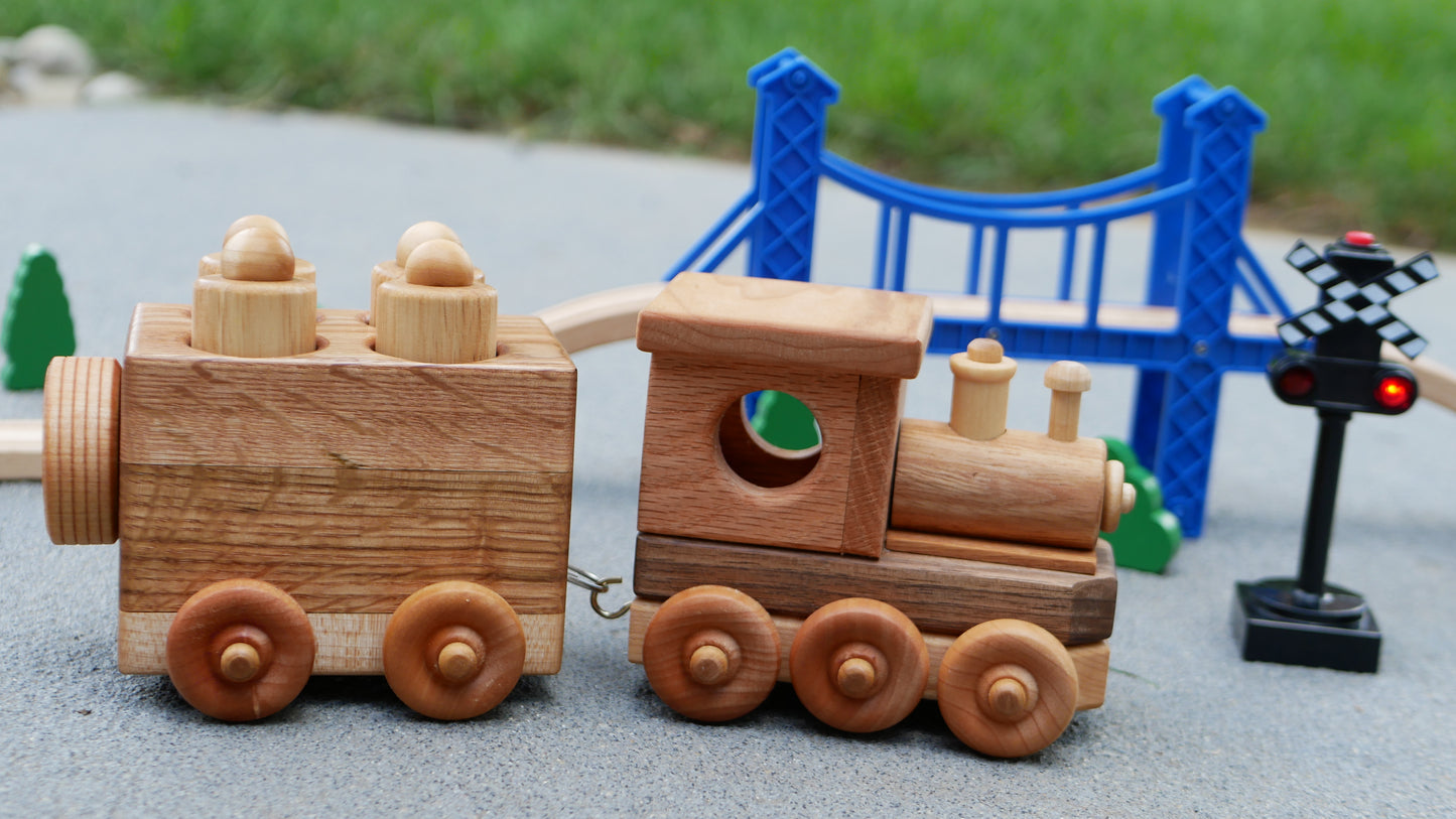 Wooden Train with pin Passengers toy