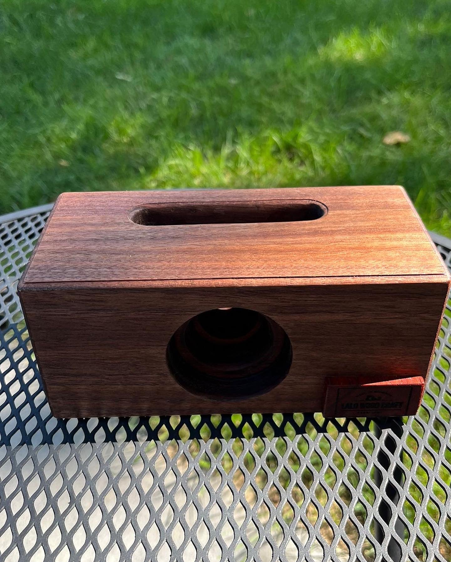 Wood Acoustic amplifier