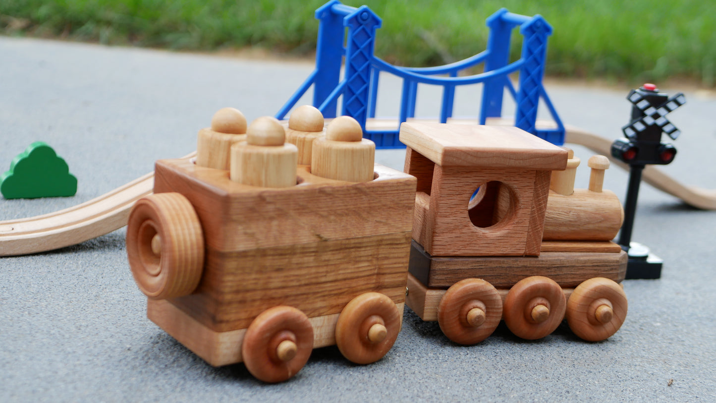 Wooden Train with pin Passengers toy