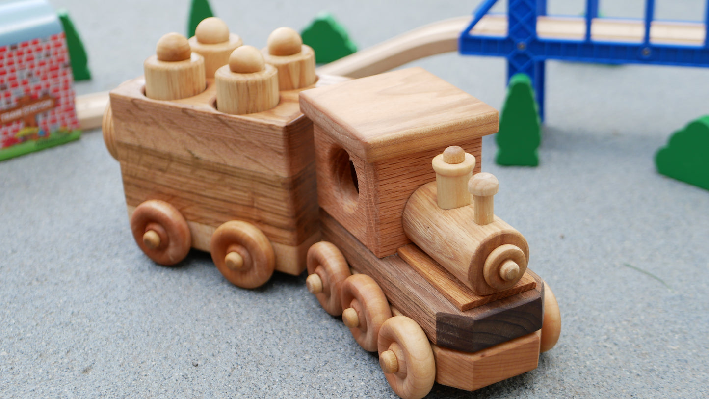 Wooden Train with pin Passengers toy